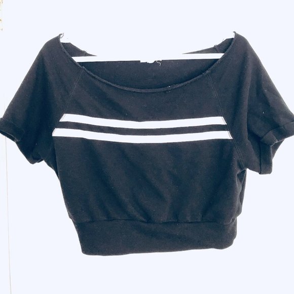 Black with White Strips Crop Top - Picture 1 of 2